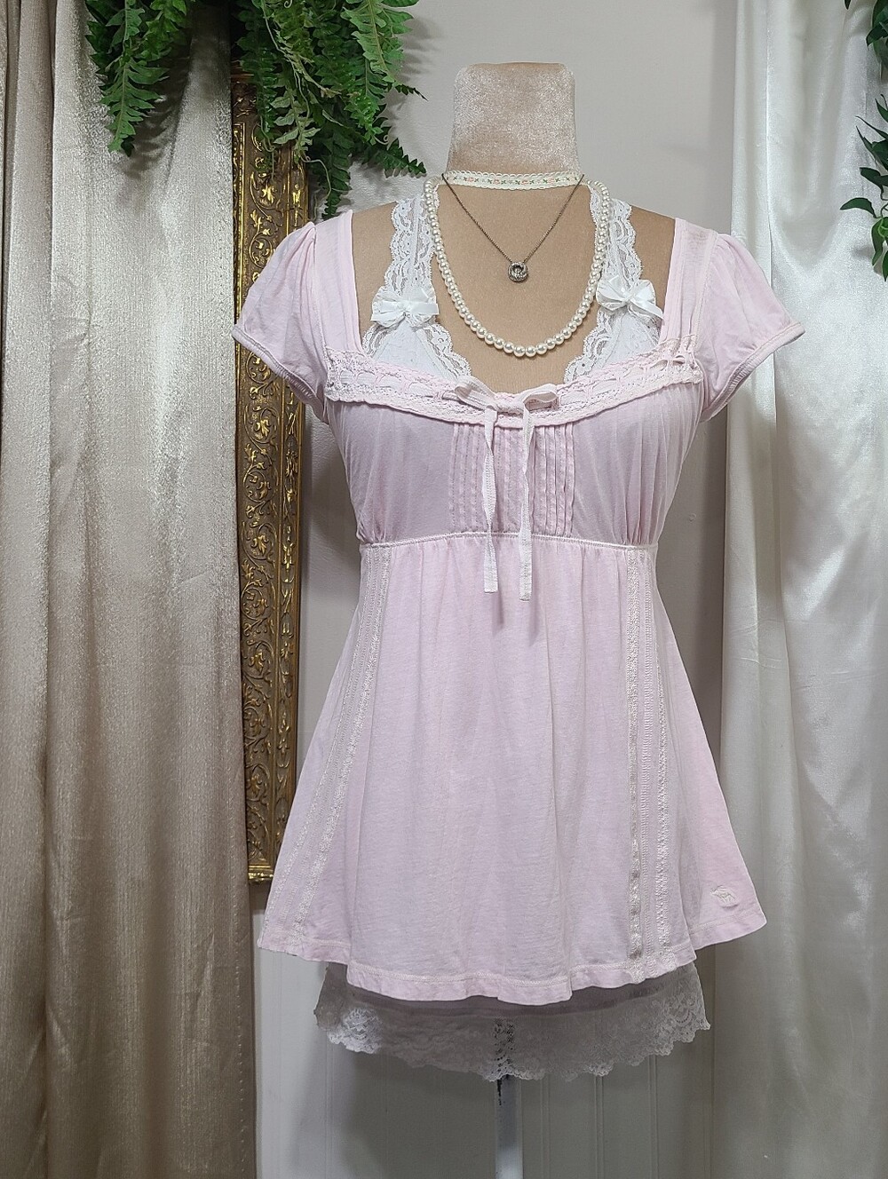 Super Rare Abercrombie ♡ Y2K ♡ Baby Pink Milkmaid Babydoll Vintage Top